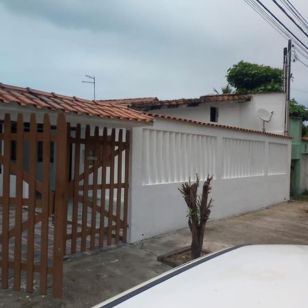 Itanhaem Pe Na Areia Villa Exteriör bild